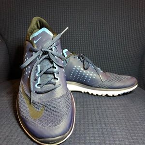 Men’s Nike sneakers